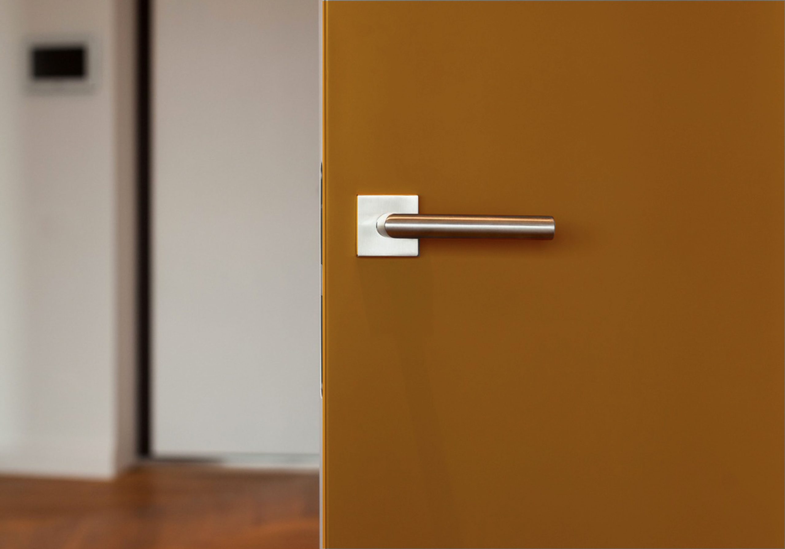 aluminiumdoorspraypaintinglondonafter